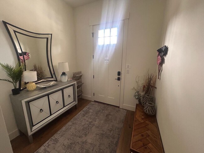 Foto del edificio - 307 Talons Dr