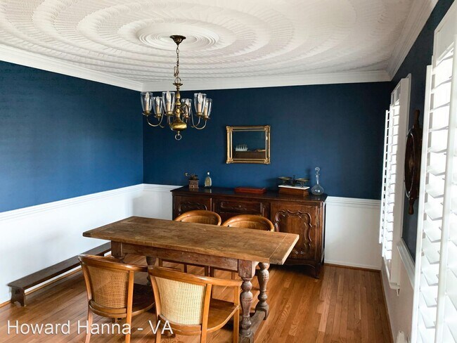 Foto del edificio - 4 br, 3 bath House - 201 Country Club Blvd.