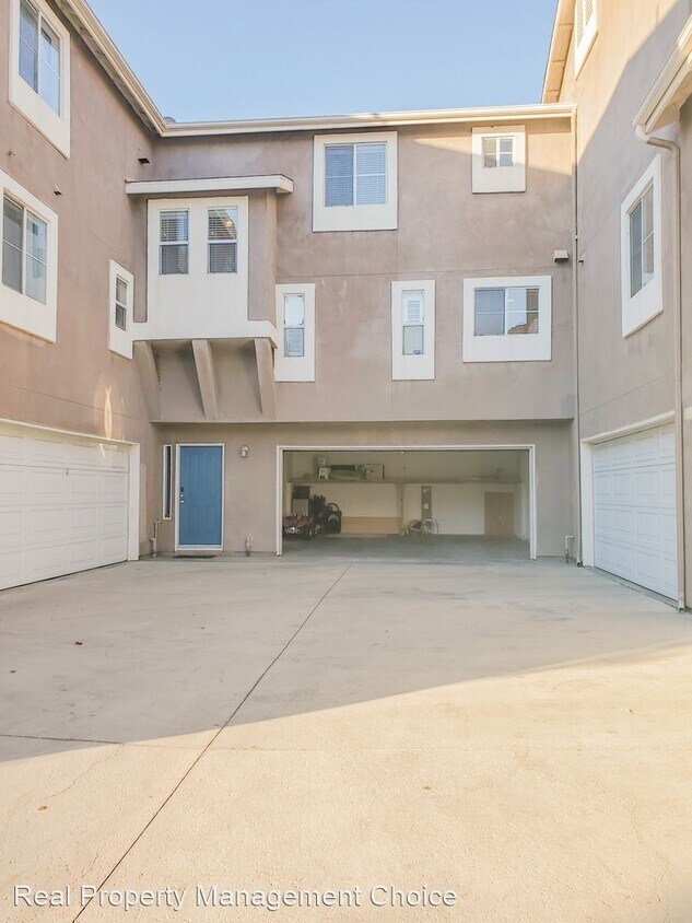 Primary Photo - 2 br, 2.5 bath House - 23325 Colony Park Dr