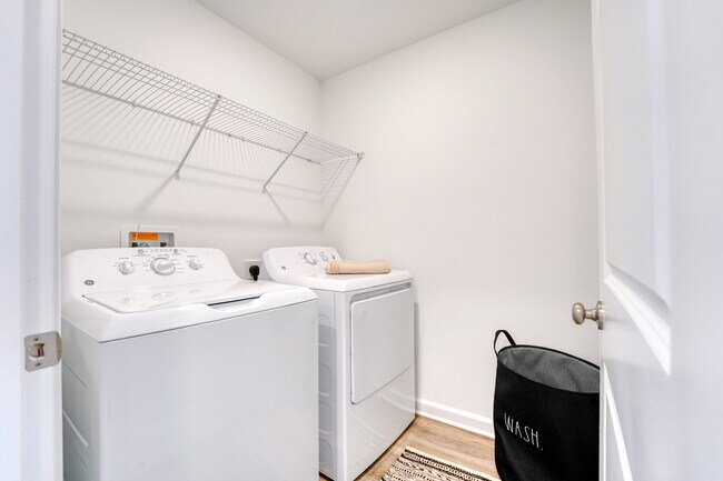 Cuarto de lavado - Windward Grove Apartments