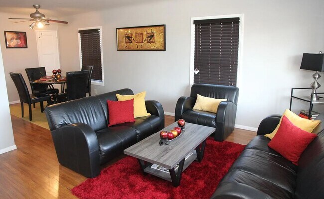 Foto del edificio - 3133 W 108th St