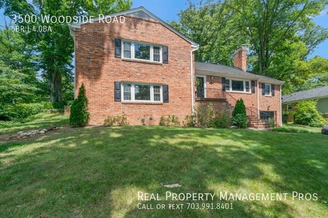 Building Photo - RARLEY AVAILABLE WILTON WOODS ESTATE - 5 B...