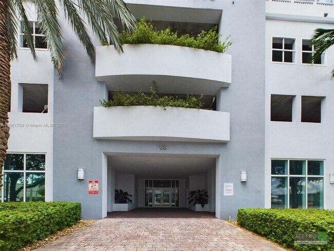 Foto del edificio - 60 NW 37th Ave