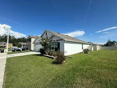 Foto del edificio - Spacious 4BR in Desirable Deer Path North!