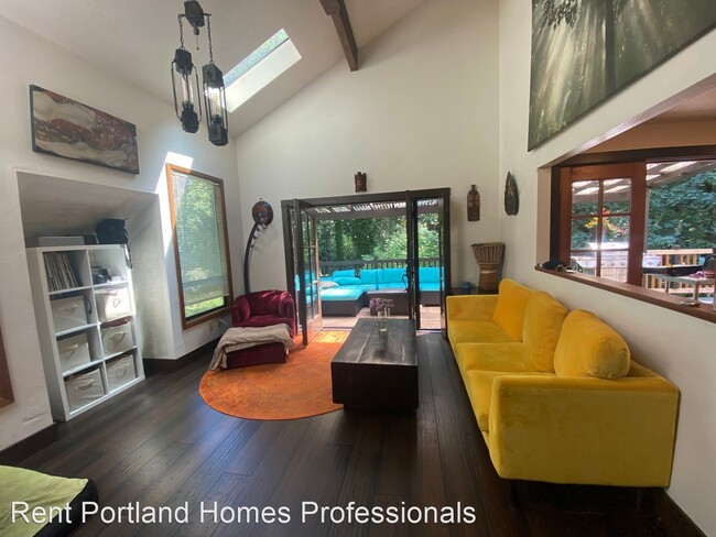 Foto del edificio - 3 br, 2 bath House - 402 SW Custer Street