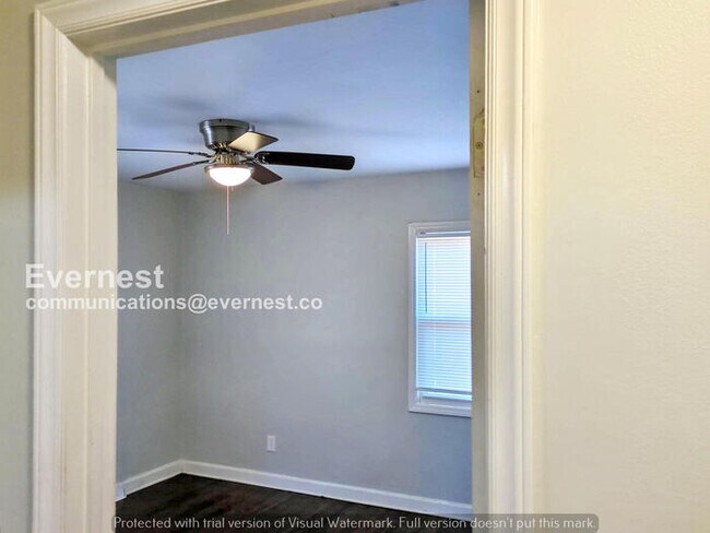 Foto del edificio - 4 Bed/1.5 Bath Home with Off-Street Parking / Pet-Friendly / Vouchers Accepted / Available Now!