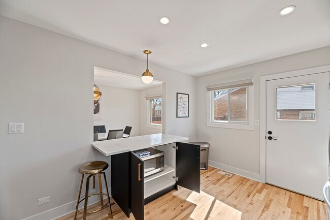 Foto del edificio - 9084 Barberry Ln