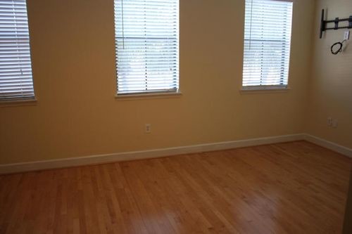Foto del edificio - 606 Fern St