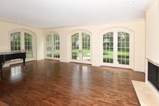 Building Photo - 1034 Westmoor Rd