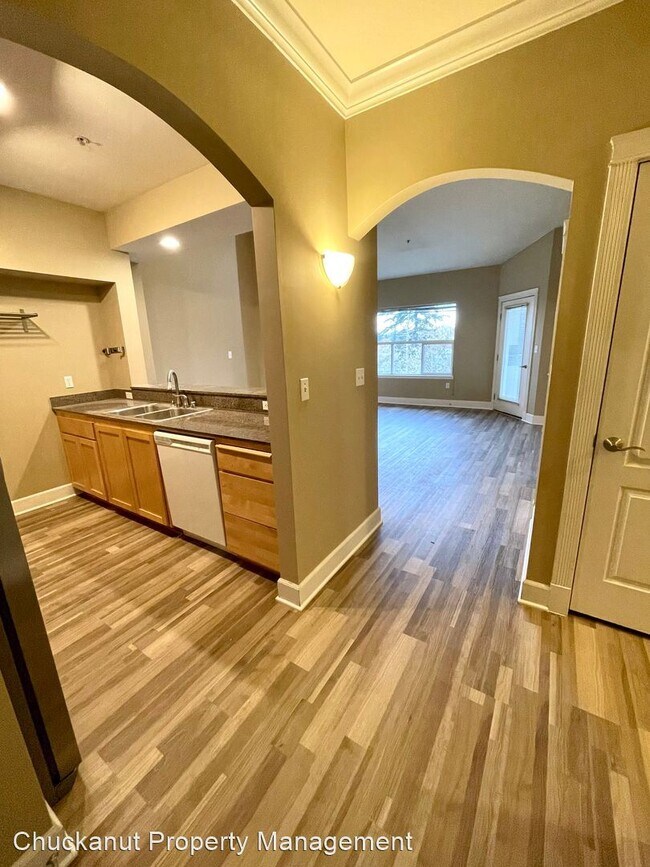 Building Photo - 2 br, 2 bath House - 251 W Bakerview Rd. #405