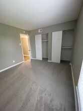 Building Photo - Arlington Apartments