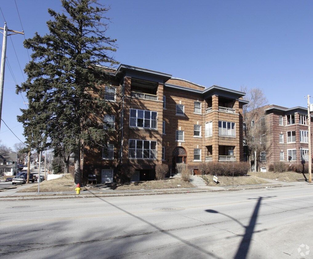 The Concorde Apartments in Omaha, NE