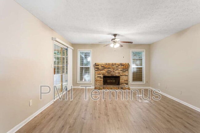 Building Photo - 2672 Moss Ln