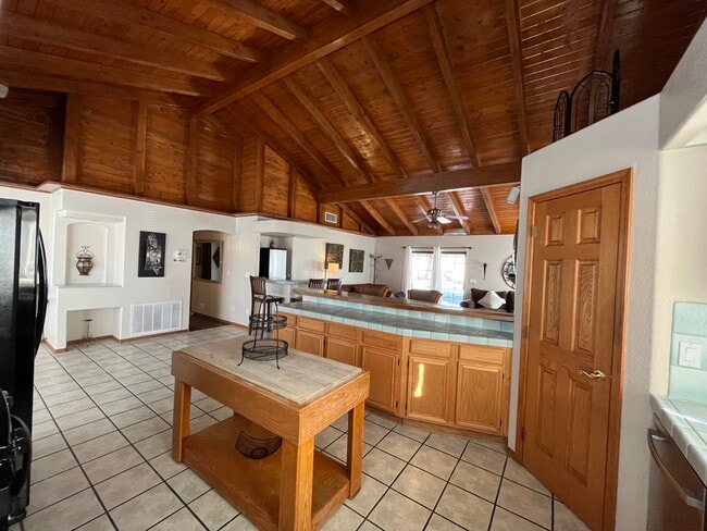 Building Photo - 2760 Inverness Dr