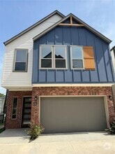 Building Photo - 2200 Marnel Rd