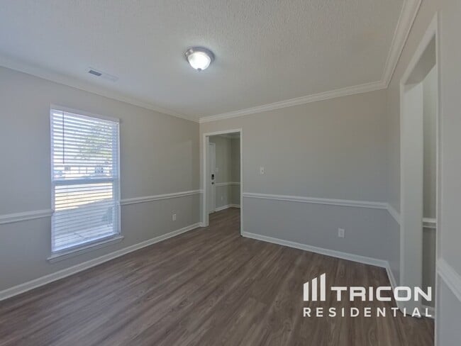 Building Photo - 5400 Southminster Ln