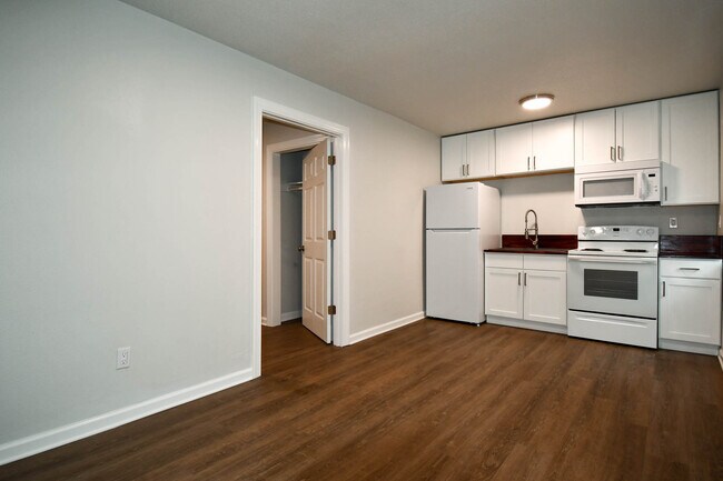 Foto del edificio - 5094 J E L Drive