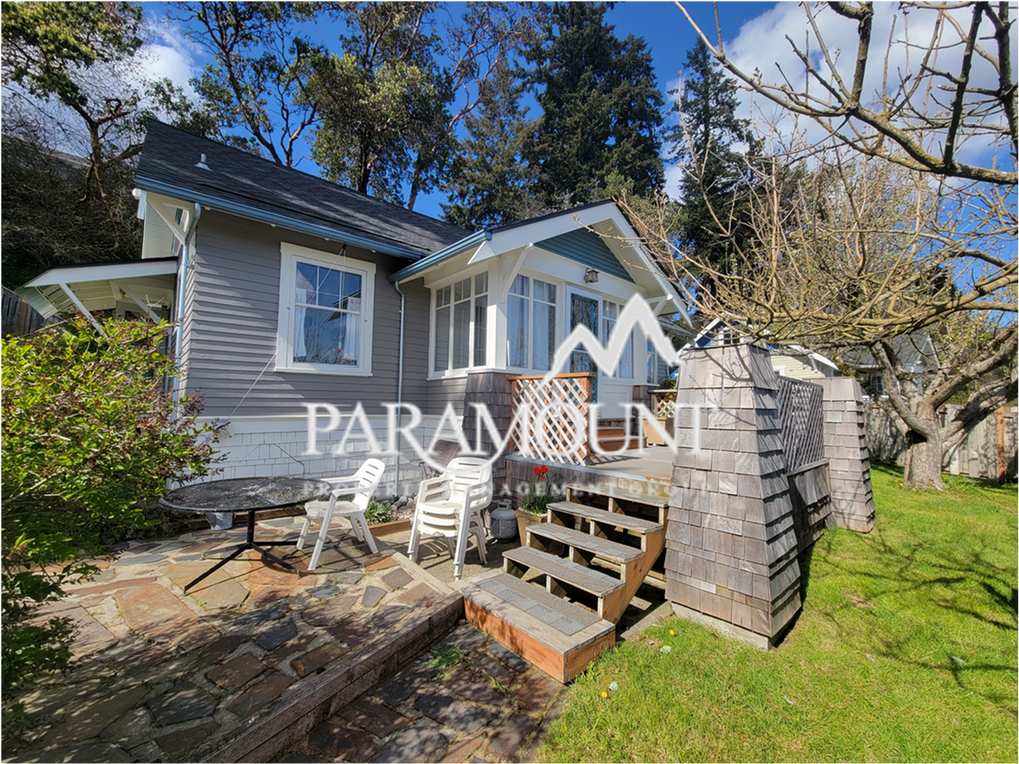 Foto principal - 2 Bedroom with a Water View!
