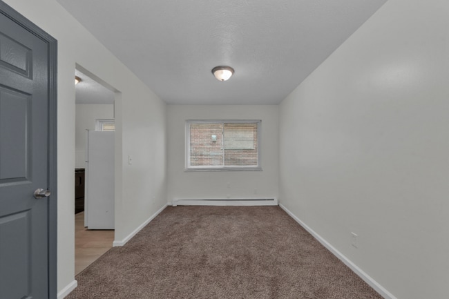 Building Photo - 6011 Stover Ave