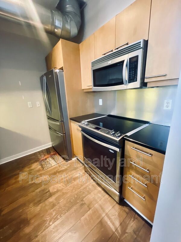Building Photo - 265 18th St NW