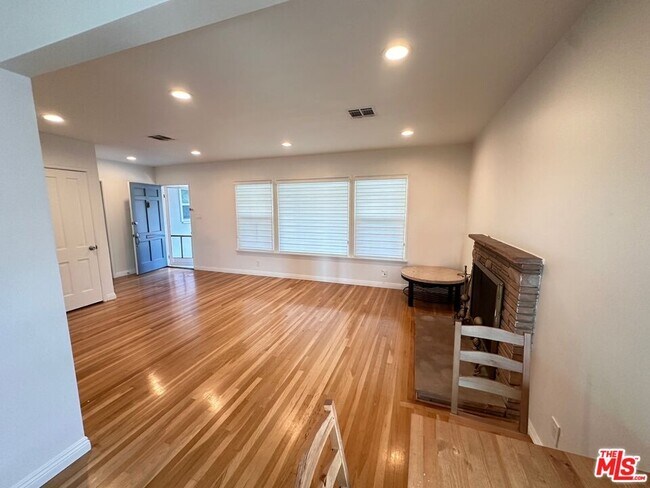 Foto del edificio - 4717 Glenwood Ave