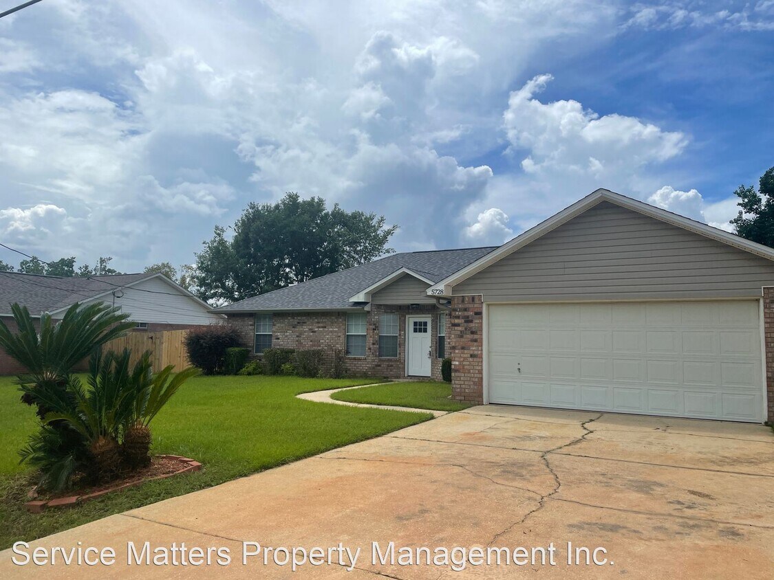 3 br, 2 bath House 5728 Dove Drive House for Rent in Pace, FL