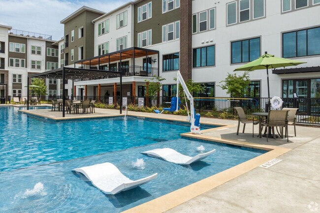 Foto del edificio - 12100 1/2 Ferrystone Glen Dr