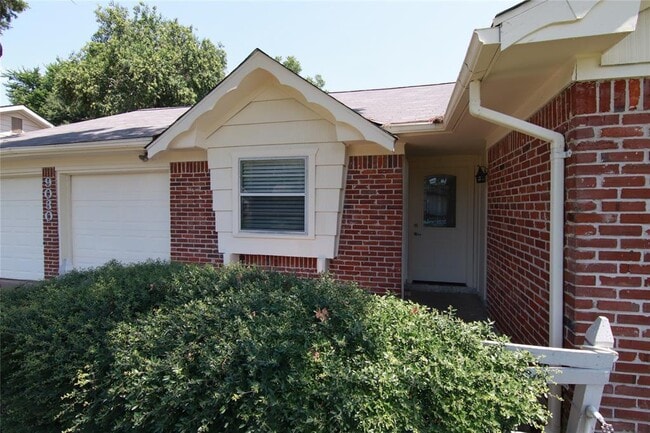 Building Photo - 9030 Langdon Ln