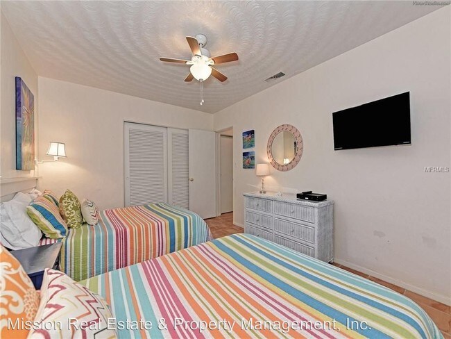 Building Photo - 4421 Ocean Blvd