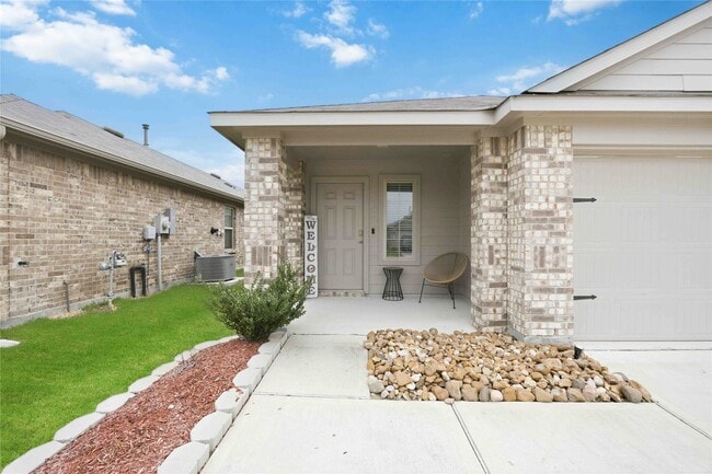 Foto del edificio - 22434 Forest Gorge Ln