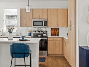 Building Photo - LEO at Wildwood