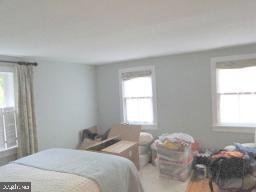 Building Photo - 15 Lambert Ln