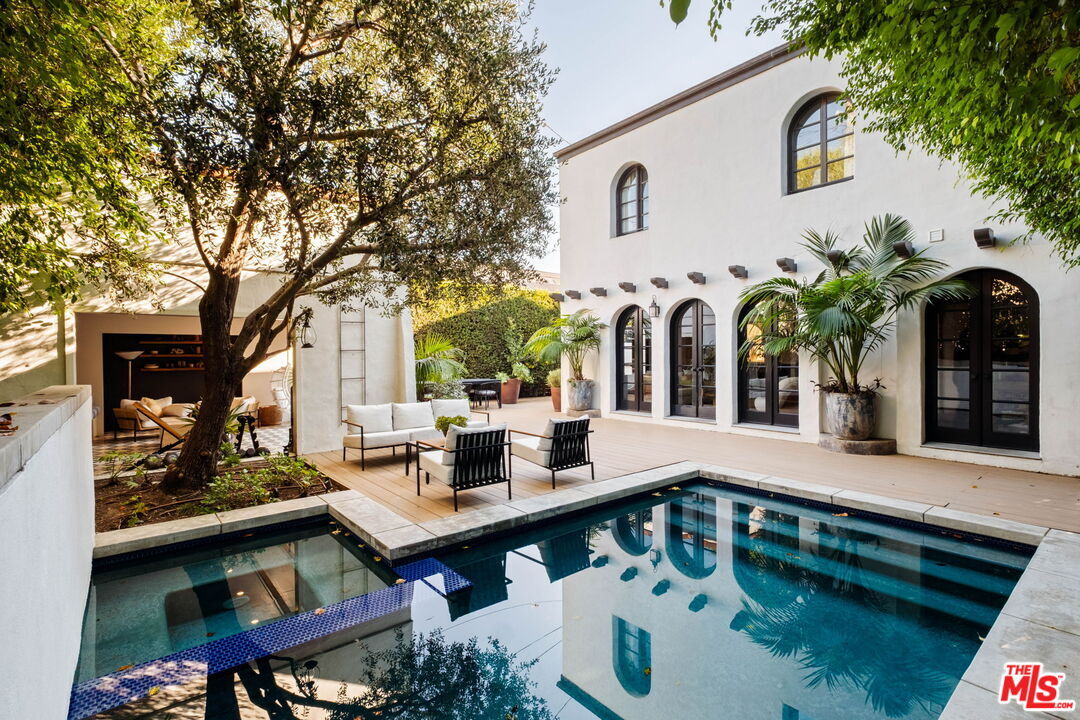 Foto principal - 6677 Maryland Dr