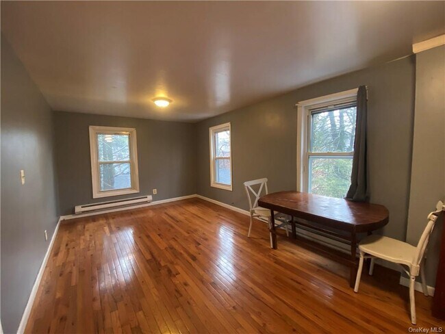 Building Photo - 24 Wood Ave