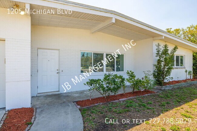 Foto del edificio - 1205 Michigan Blvd
