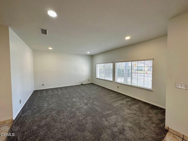 Building Photo - 1114 N C St