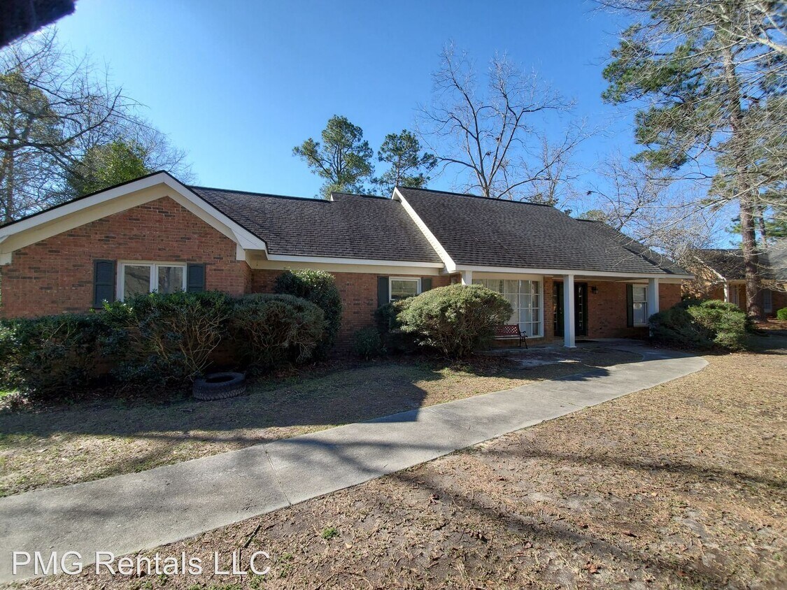 Building Photo - 115 Pine Needle Rd