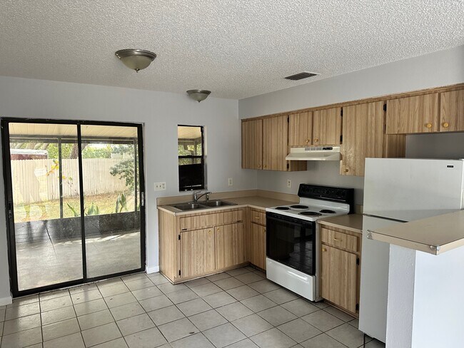 Building Photo - 3454 Horseshoe Ln