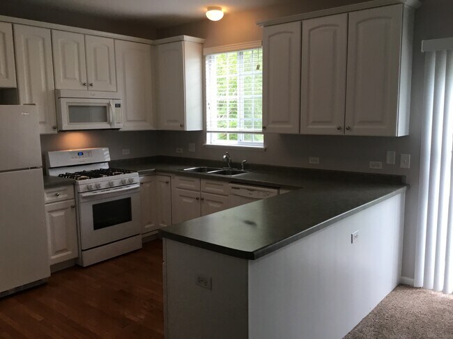 Foto del edificio - 312 Evergreen Cir