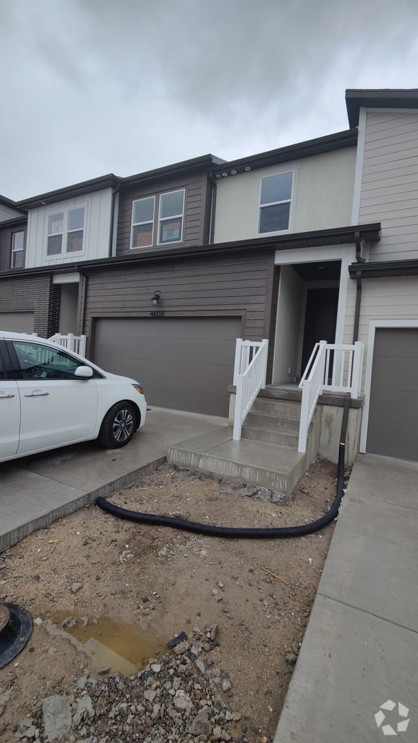 Building Photo - 4608 W Hemsworth Ln