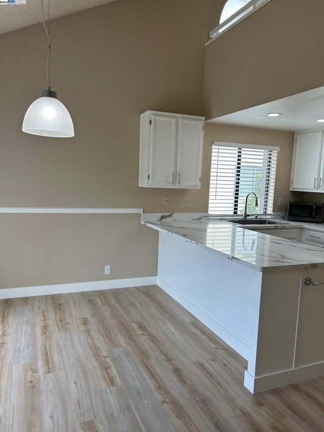 Foto del edificio - 1018 Walnut Ave