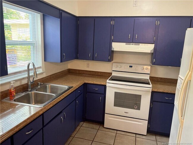 Foto del edificio - 2172 NE Pelican Terrace