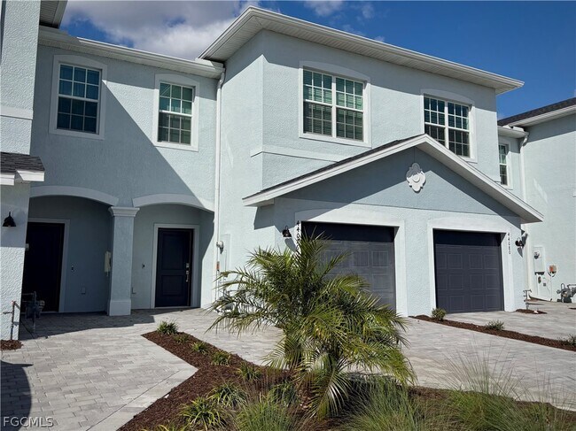 Foto del edificio - 44076 Bellamy Pl