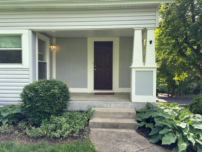Building Photo - 4952 Madison Pike