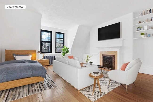 Building Photo - 305 W 90th St
