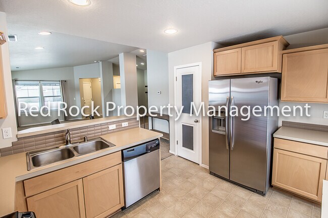 Foto del edificio - 5615 S Talon Peak Dr