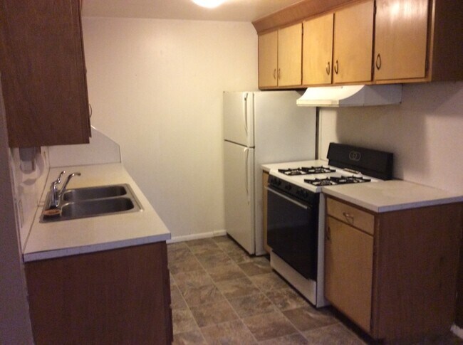 Foto del edificio - 343 100 N