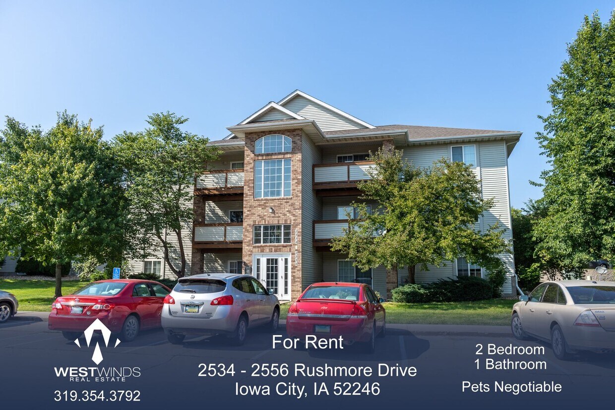 Primary Photo - $1,095 | 2 Bedroom, 1 Bathroom 3rd Floor C...