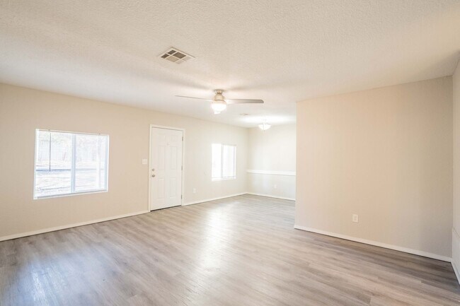 Foto del edificio - S Hudson Ave Duplex