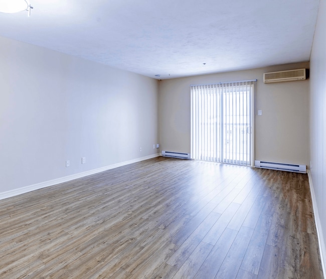 Building Photo - Woodbury Place